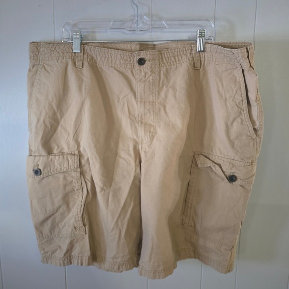 Izod Other - IZOD Saltwater Mens 42 Khaki Cargo Shorts Tan 100% Cotton 10.5 Inseam Casual